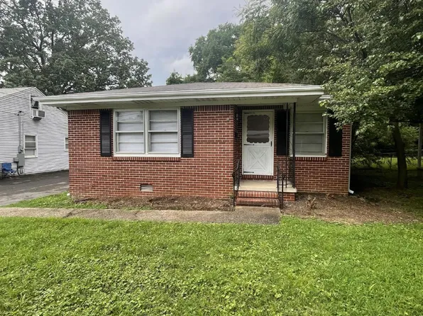 111 Beaumont St, Martin, TN 38237
