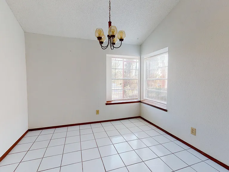909 Tepic Dr #B — Photo 14