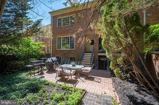 7809 Hidden Meadow Ter — Photo 33