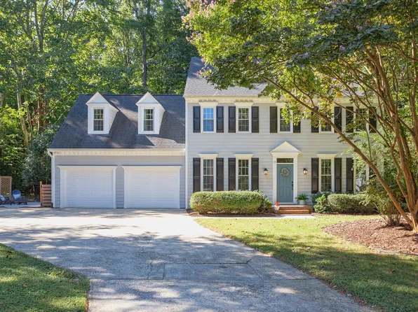 11 Gatesway Ct, Durham, NC 27707