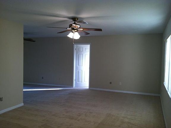 5th image of 767 SE Albatross Ave
