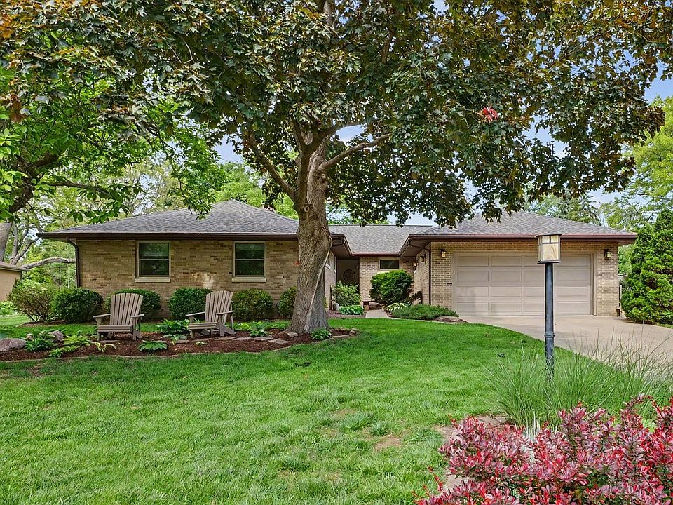 1st image of 1406 Maywood Dr
