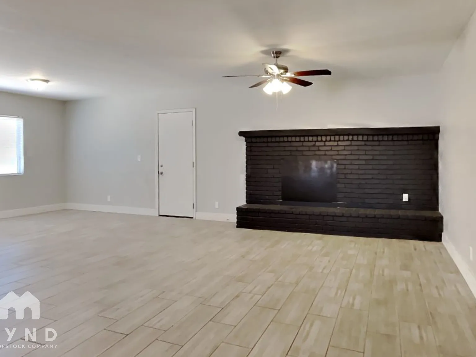 3 bed, 2.0 bath, 1519 sqft, $1,865 — Photo 2