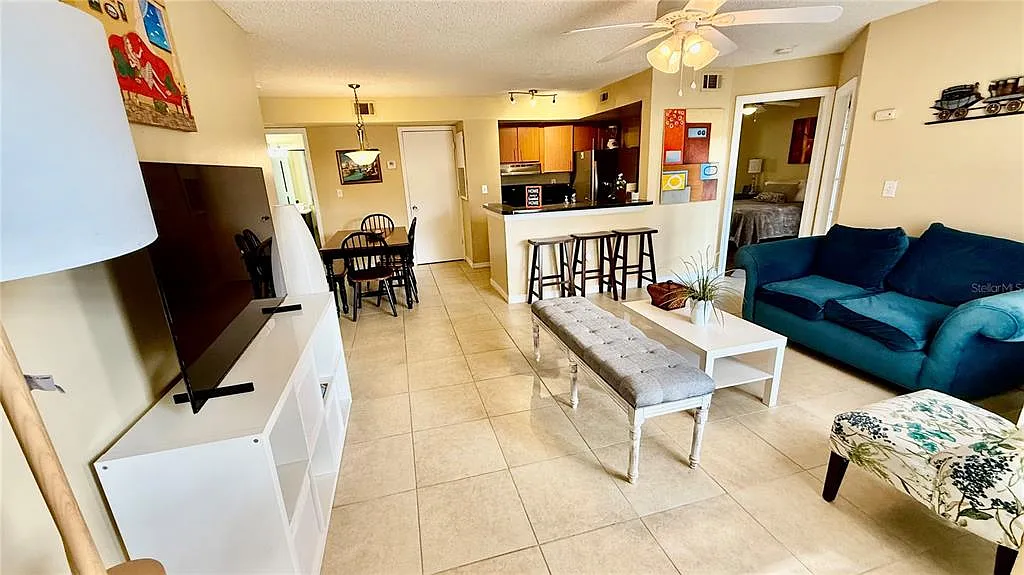 Building Photo - 441 Fountainhead Cir #170