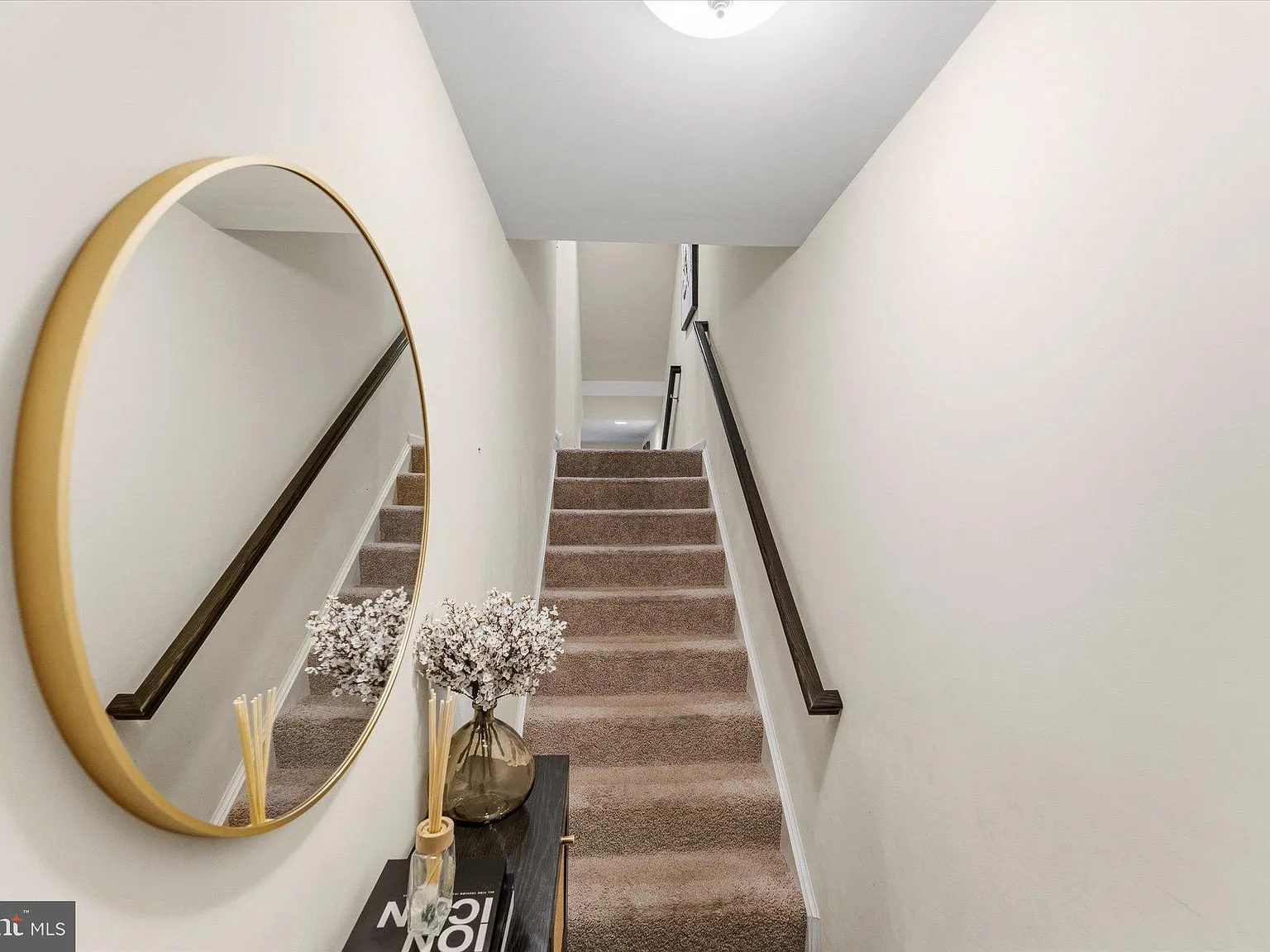 4 bed, 3.5 bath, 2192 sqft, $3,400 — Photo 3
