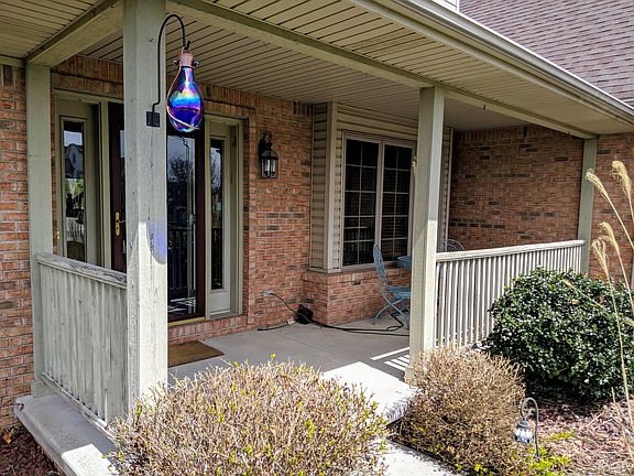 3rd image of 22152 W Red Clover Ln