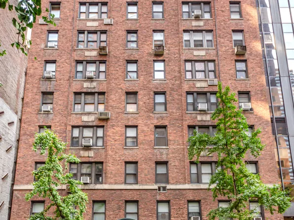 155 East 49th Street 3E image 7 of 7