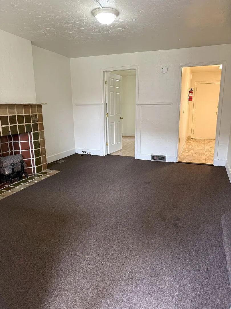 3 bdr apartment great location — Photo 3
