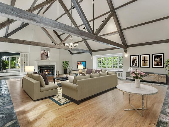 4th image of 430 Orienta Ave