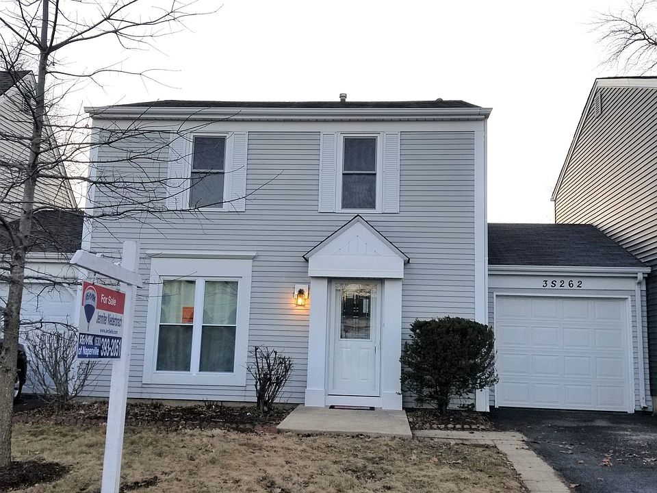 1st image of 3S262 Blackthorn Ln