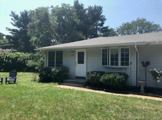 302 E Putnam Rd, Putnam, CT 06260