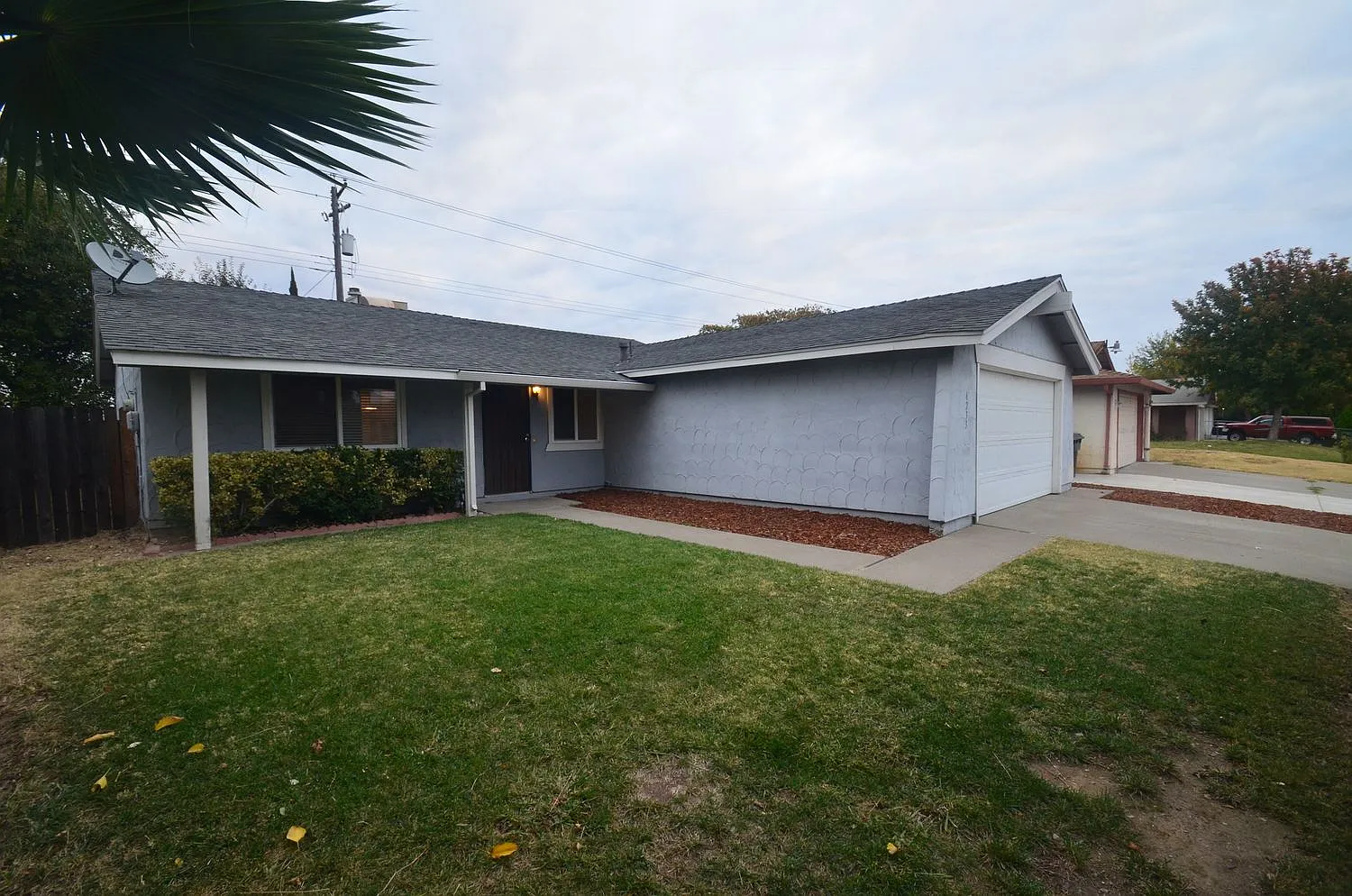 4233 Glascow Dr photo 1