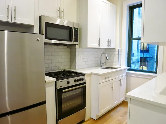 Rented by City & Suburban | media 2