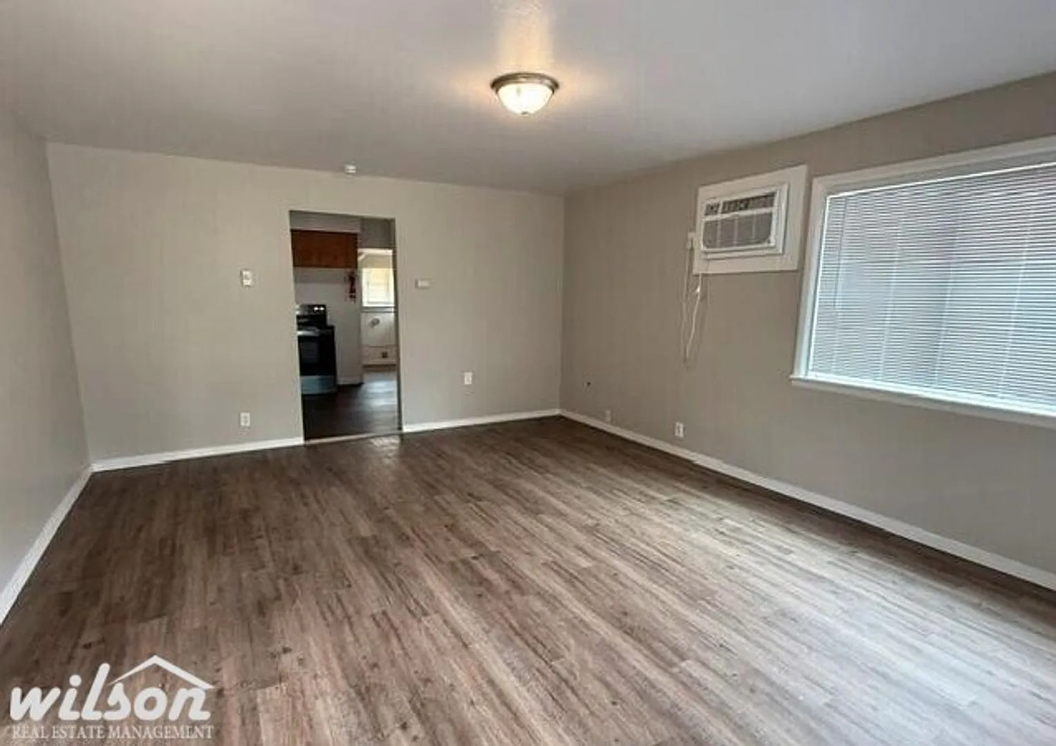Cozy 3 Bedrooms | 1 Bathroom Home in White Swan! — Photo 2