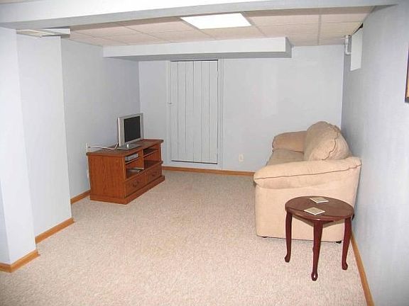 Lower Level Rec Room