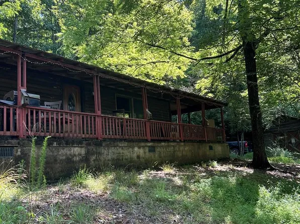 1145 Winchester Cove Rd, Hayesville, NC 28904