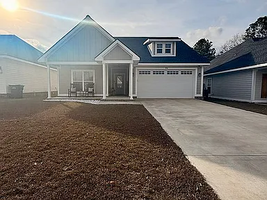 270 Pearl St SE — exterior photo