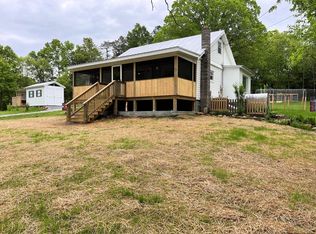 514 Smith Rd, Hurt, VA 24563