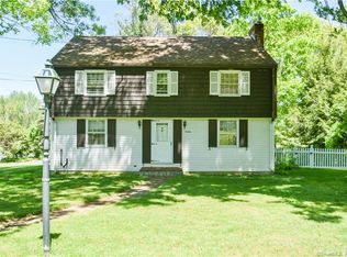 3 Meadow Ln, Manchester, CT 06040