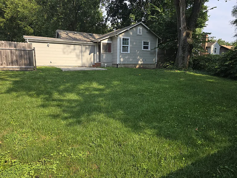 7720 Elm Ave — Photo 28