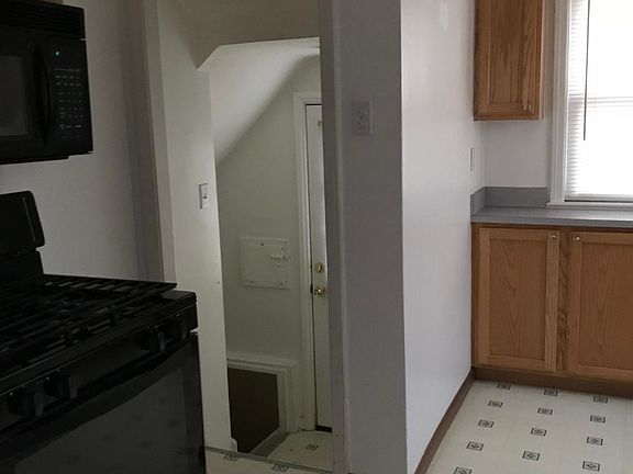 3rd image of 4414 Lucille Ave