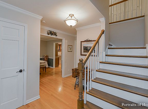 3rd image of 102 Ventura Ct