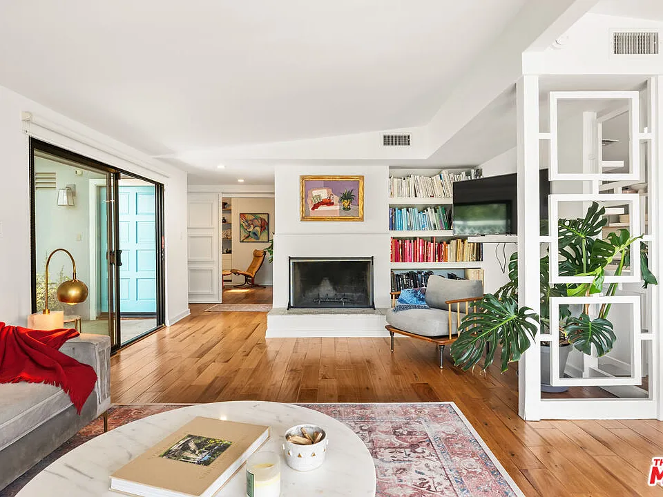 3744 Buena Park Dr