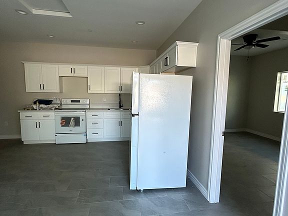 2nd image of 2183 Sunrise Ln #2187