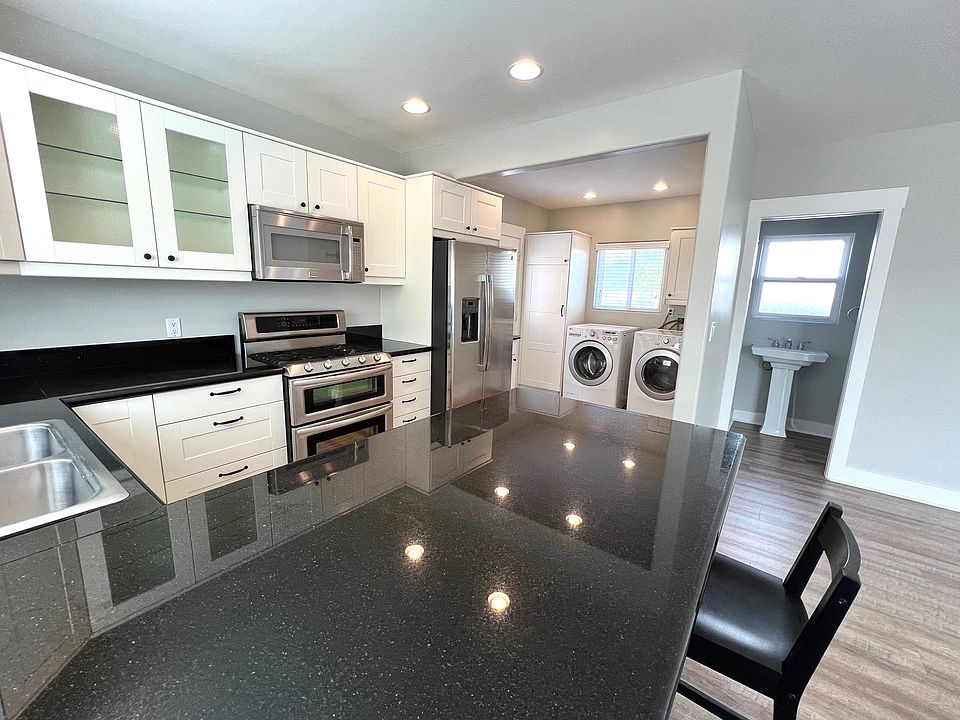 1st image of 2932 Kalmia St