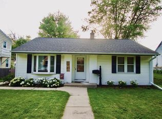 2855 N 89th St, Milwaukee, WI 53222