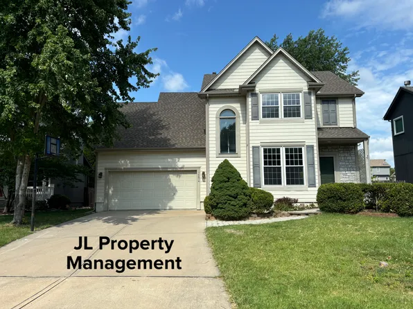 14874 S Summit St, Olathe, KS 66062