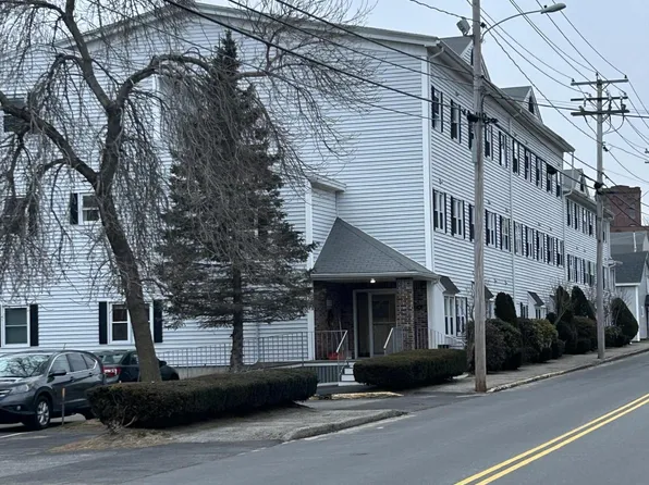 17 Water Street #11, Kennebunk, ME 04043
