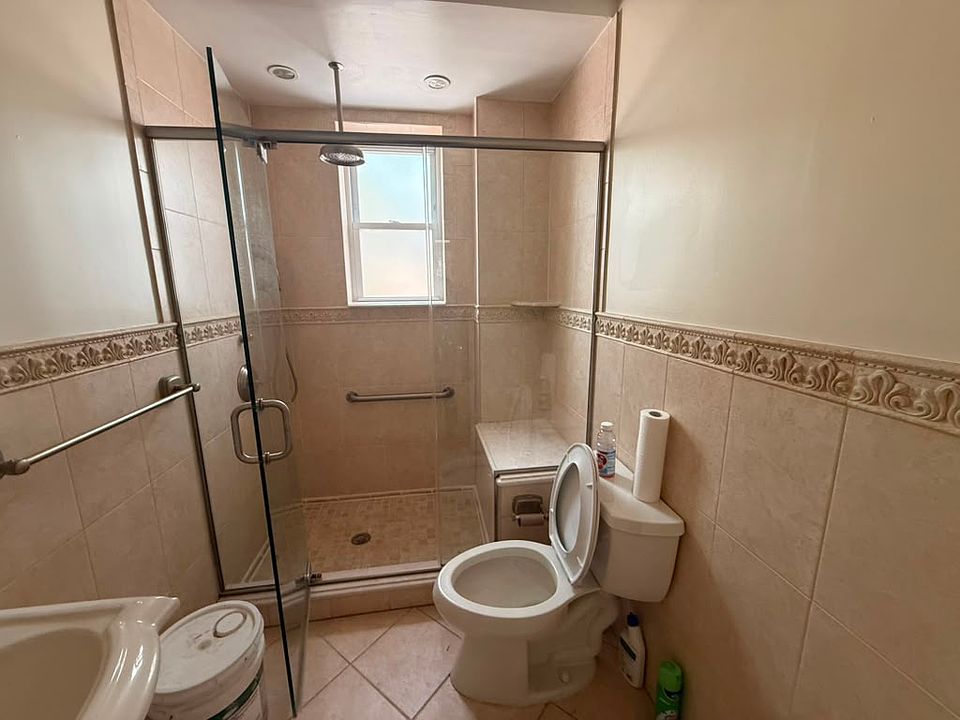 1st image of 145 Elm St #2