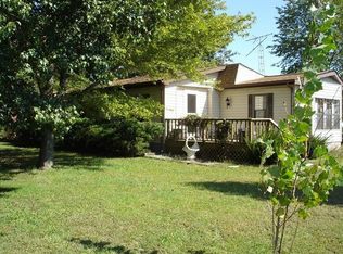 15322 Snowflake Rd, Ewing, IL 62860