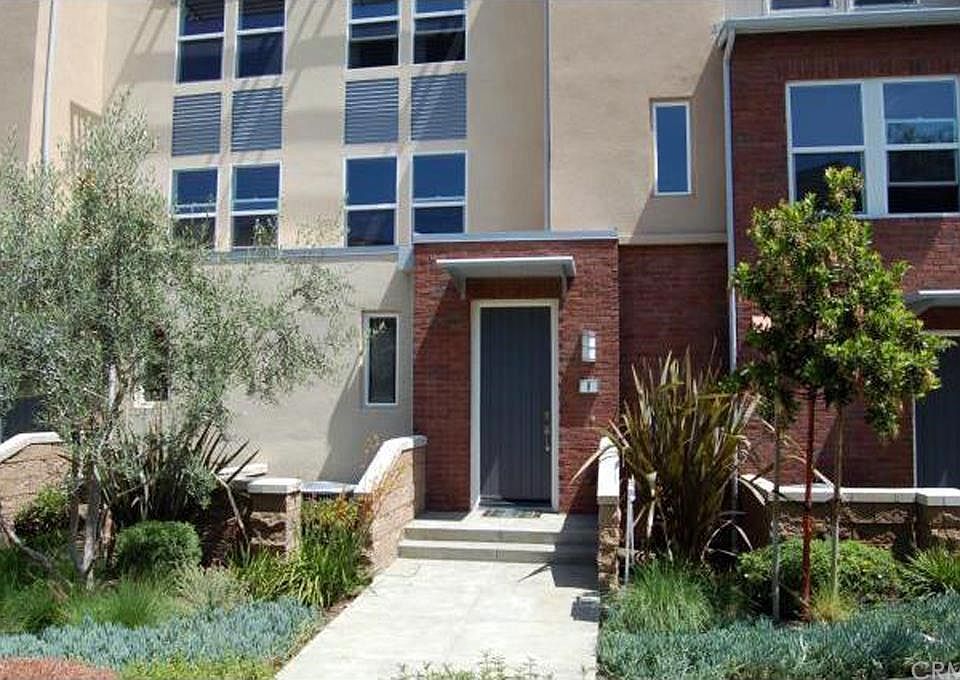 1st image of 8 Citadel Dr #206