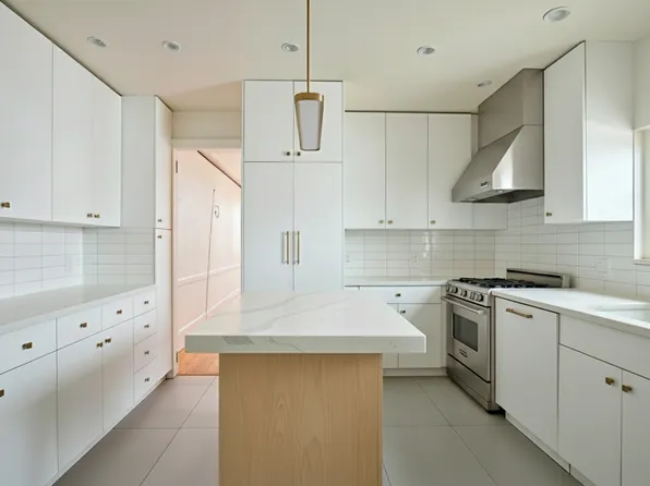 415 Central Park West image 3 of 11