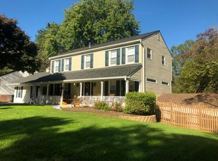 19544 Dubarry Dr, Brookeville, MD 20833