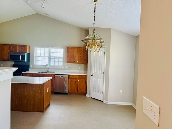 dinningroom with big pantry_10072024