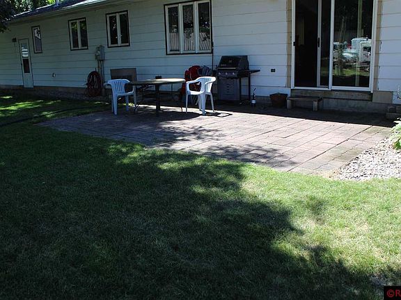 4th image of 205 Viking Ave