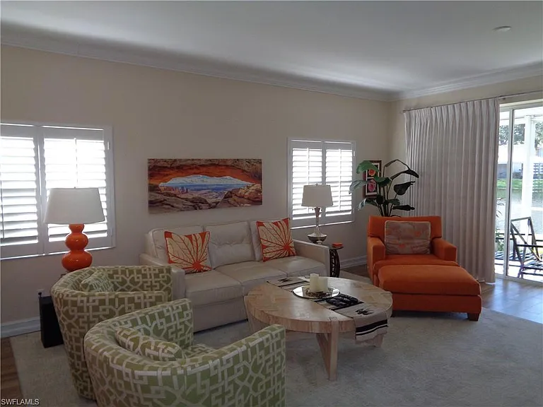 6190 Reserve Cir #301 — Photo 9