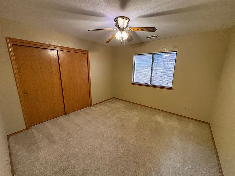 605 E Babcock Ave — Photo 19