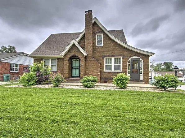 2202 N Main St, Decatur, IL 62526
