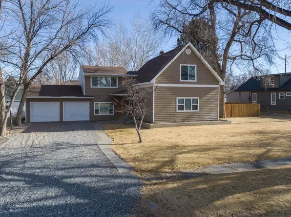 455 N 8th St, Basin, WY 82410