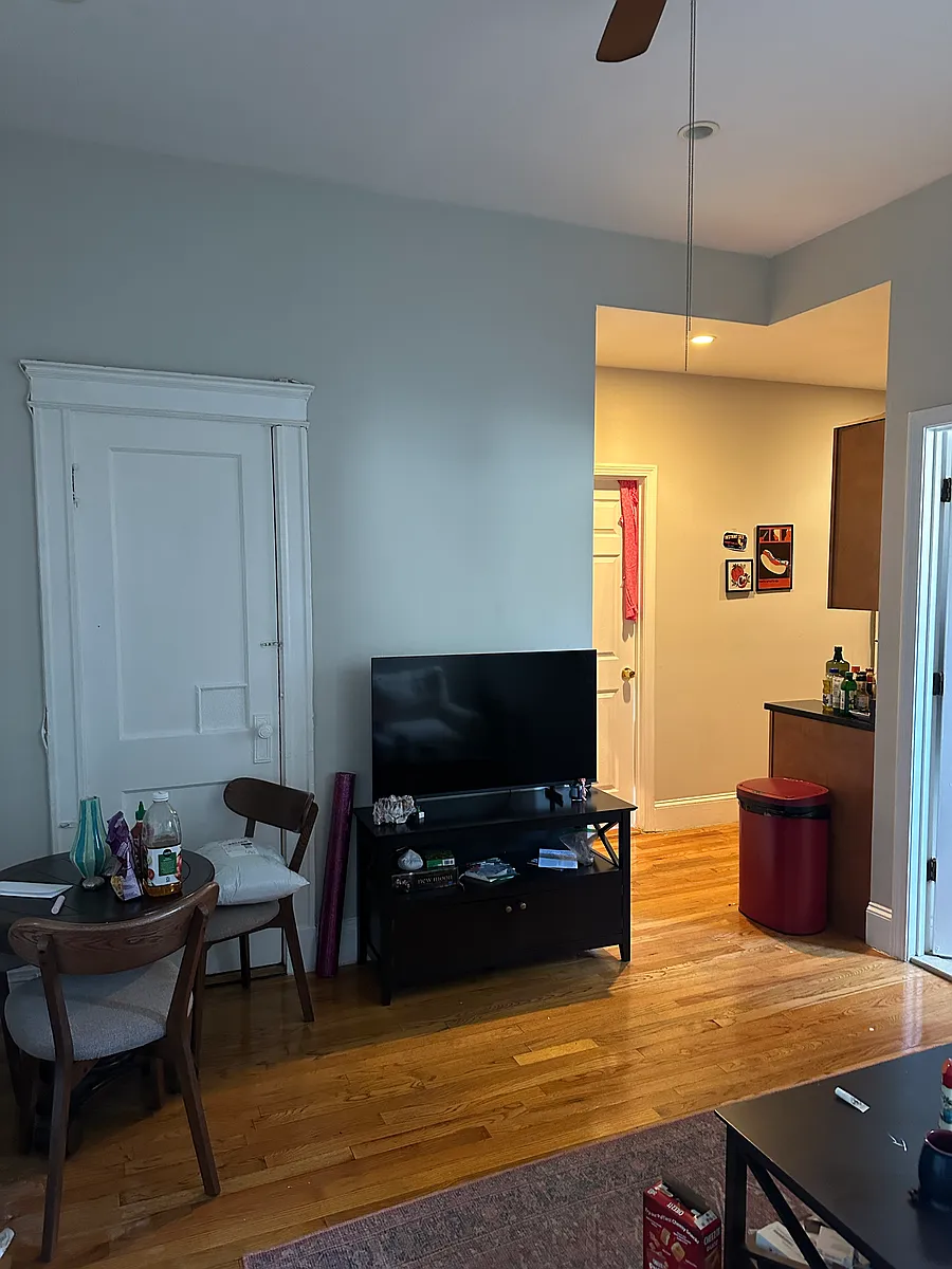 Building Photo - 1193 Commonwealth Ave #24