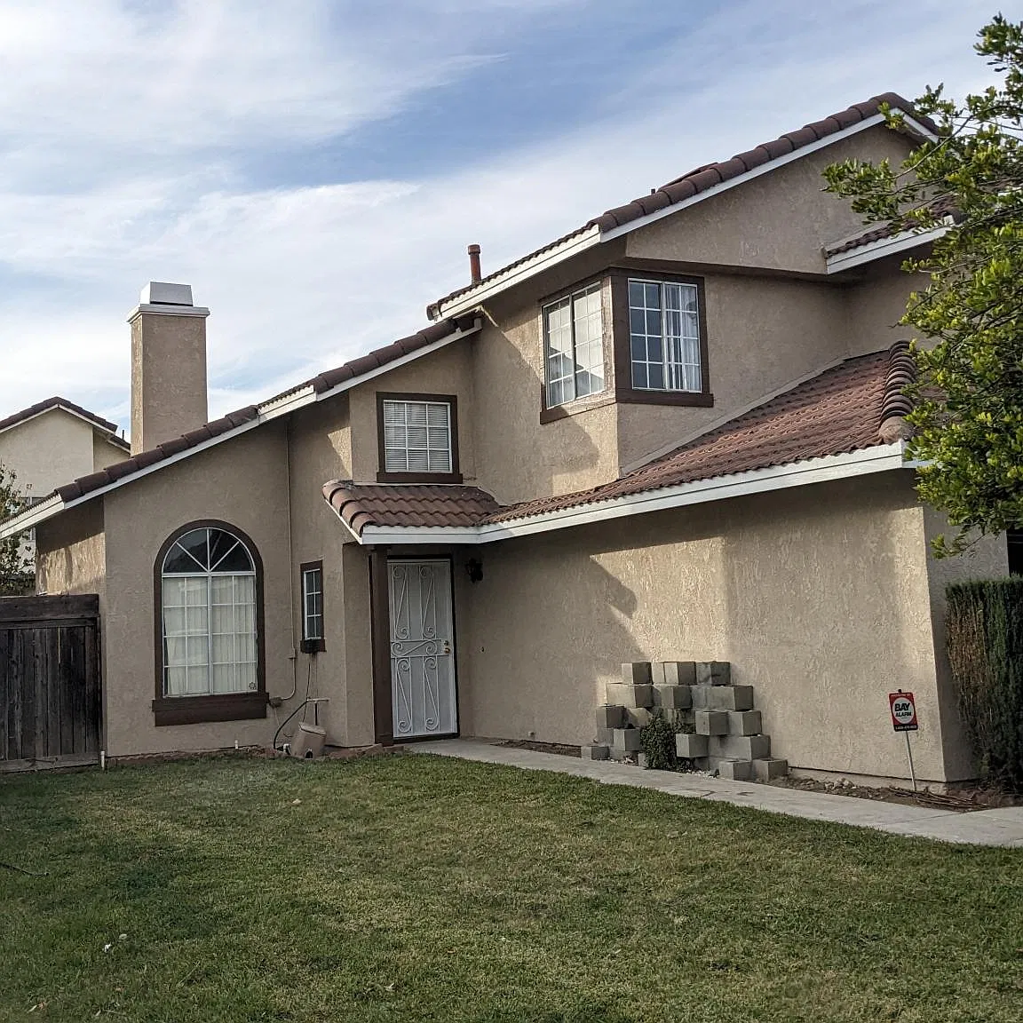 3 bed, 2.5 bath, 1459 sqft, $2,800 — Photo 1