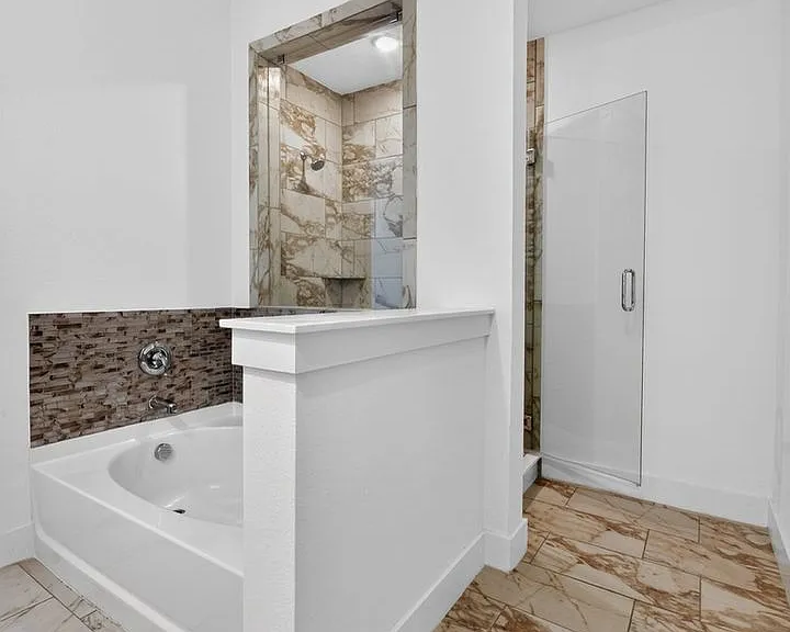 1104 Saratoga Rd — Photo 22