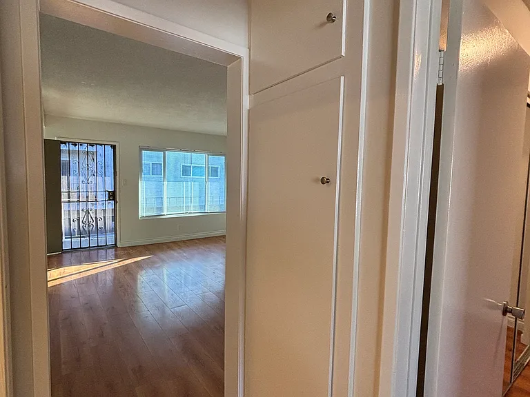 236 Wisconsin Ave #6 — Photo 7