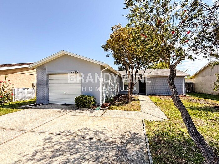 1st image of 1007 Coolwood Pl