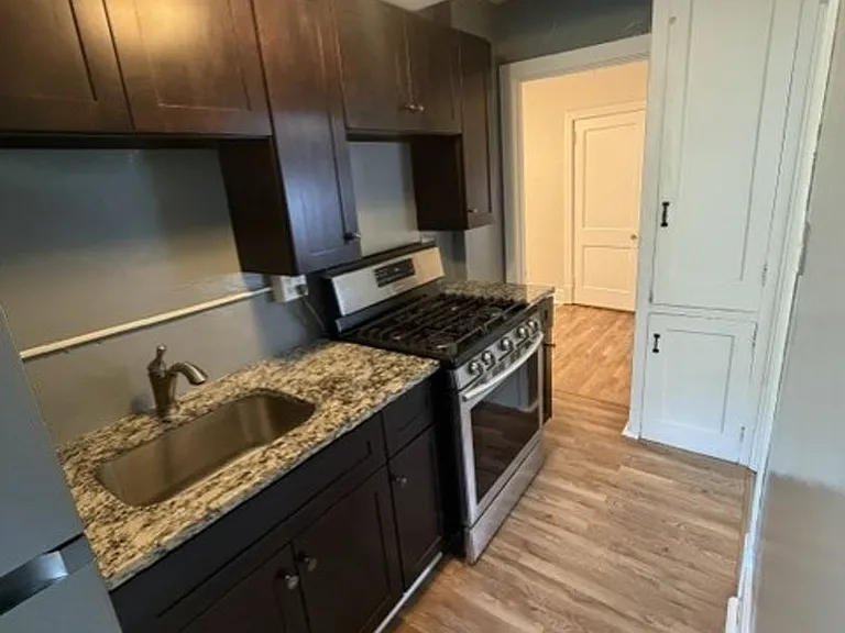256 Mabrick Ave — Photo 12