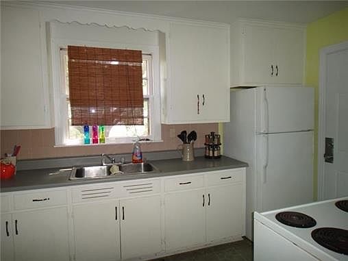 5th image of 109 W 89th St